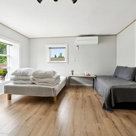Fridgerd - 4-8km From The Sea By Interhome * Neksø