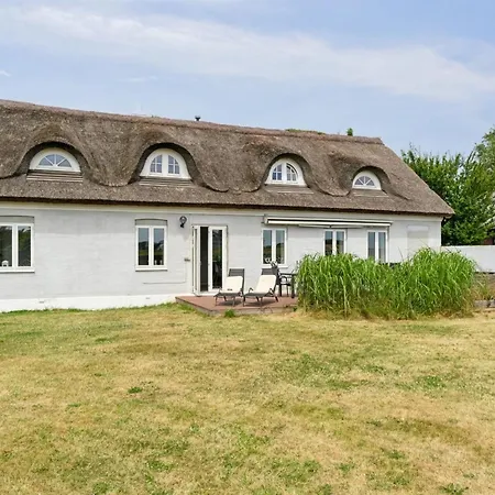 Ferienhaus Fridgerd - 4-8km From The Sea By Interhome Neksø